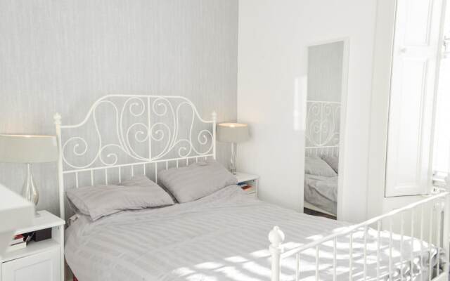 2 Bedroom Apartment in Leith Edinburgh