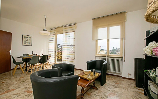 Breath of Lake Garda Apartment