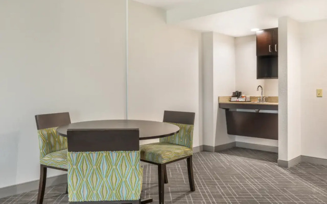Comfort Inn & Suites Frisco East - McKinney
