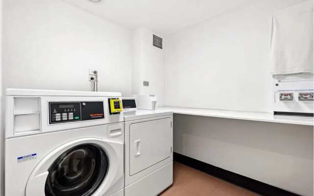 Melbourne City Suites