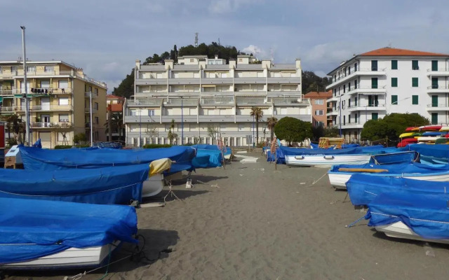 House Little Boat by Holiday World