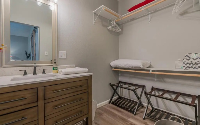 The Blue Flamingo by Ryson Vacation Rentals