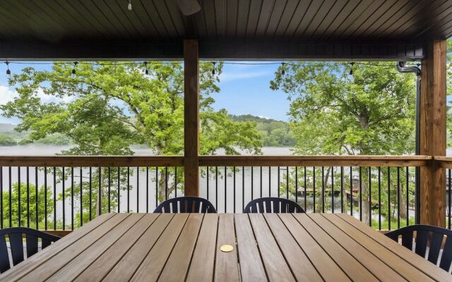 That Lakefront Taneycomo House - Branson