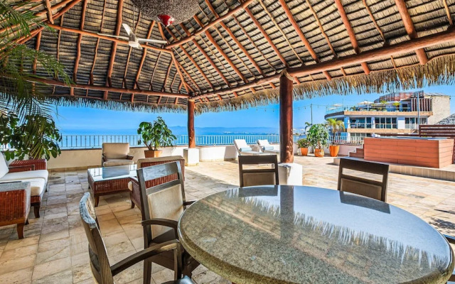 HOLT Grand Miramar Residences