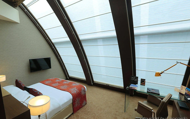 Sahara Star