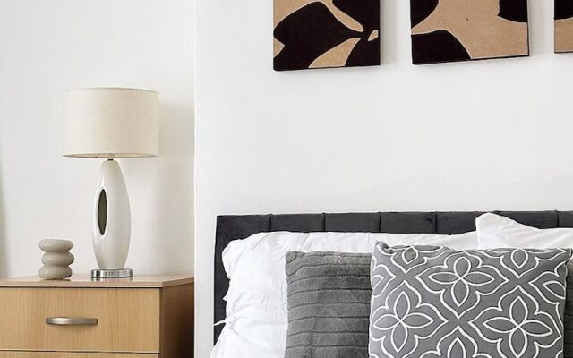 3 Bedroom House Near Liverpool Football Stadium