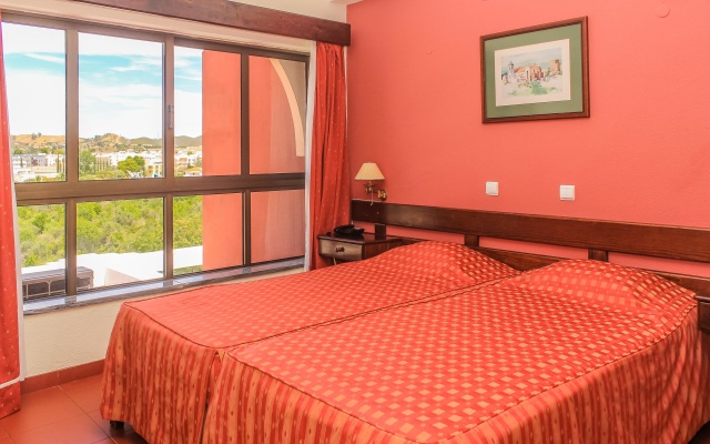 Hotel Colina Dos Mouros
