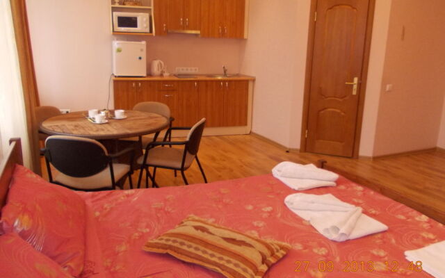 Biplan Guest House Aleksandria