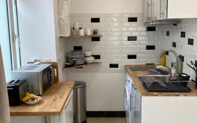 Large And Unique Souplex 60sqm, Well Located
