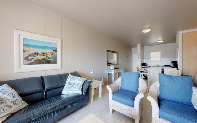 Estoril Beachfront Condo