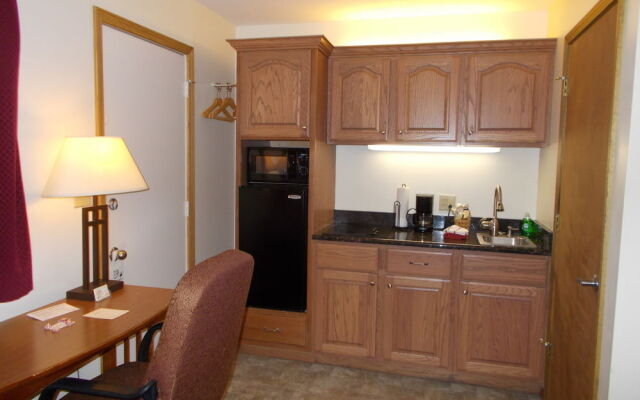 Shepherd Mountain Inn & Suites