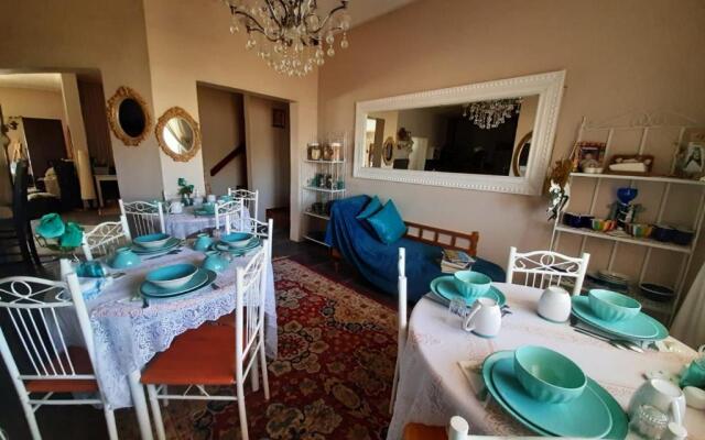 Au Plais De Langebaan at Palm Tree Villa