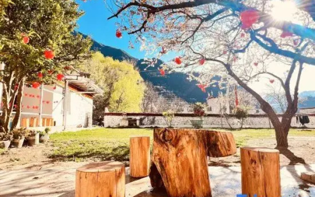 Xisa Mountain Homestay (Zhonglu Village)