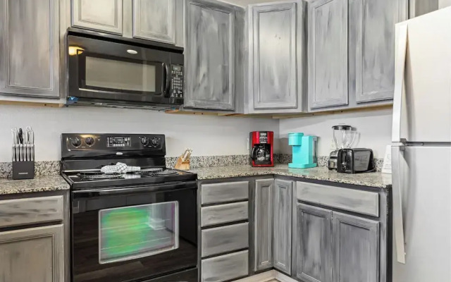 Eagles Landing 1BR Heaven