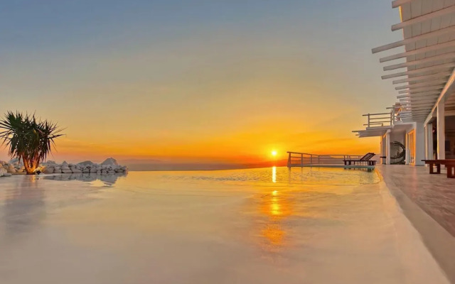 Luxury Key Mykonos 8 Bed Villa Golden Sun Kastro