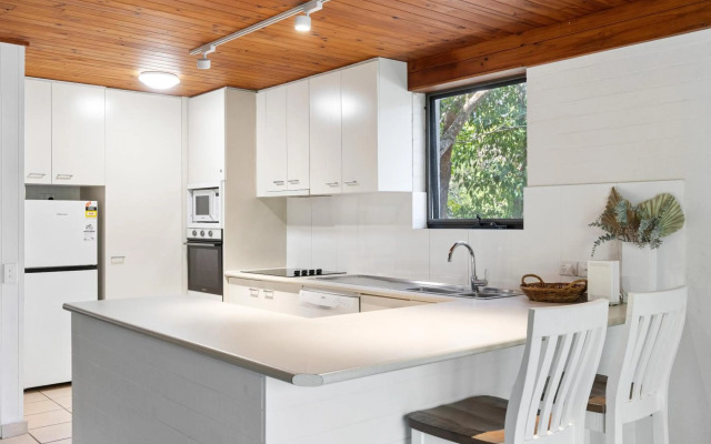 Tea Trees Apartment 6, Little Cove