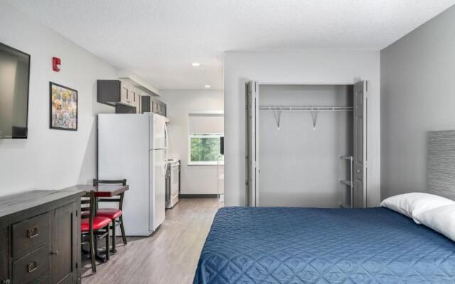 Baymont by Wyndham Ocala Suites