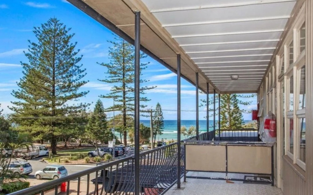 1 Bdr Funky Beach Pad Steps To The Beach W Parking
