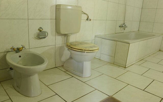 Hotel Aurelia Negombo