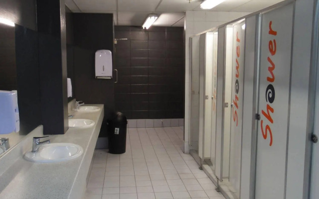 Rock Solid Backpackers Rotorua