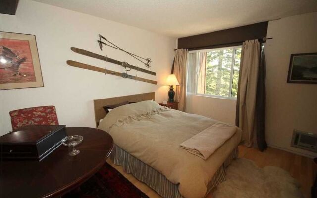 Mammoth Ski & Racquet Club #54