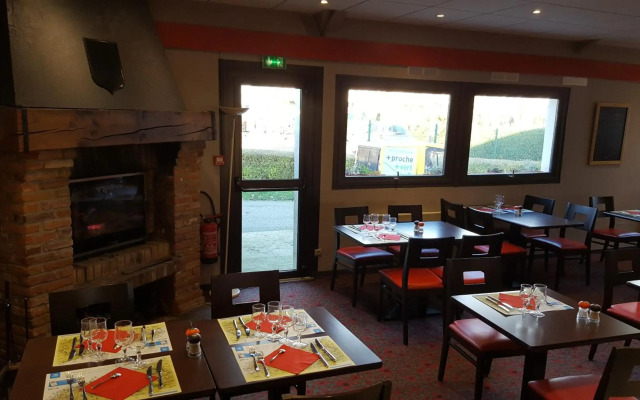 ibis Dieppe Val Druel