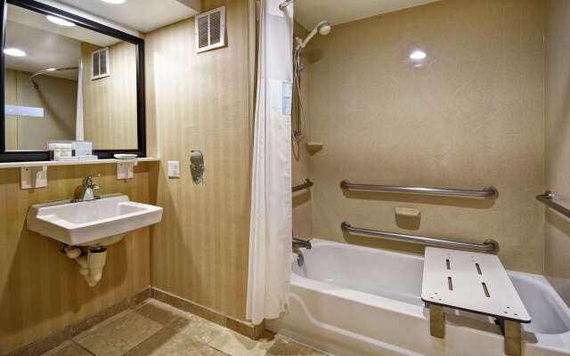 Hampton Inn Louisville-Airport