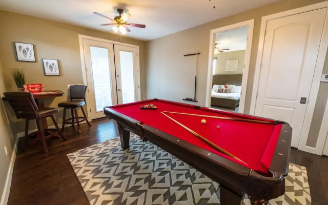 Pueblo Viejo by AvantStay | 5min Drive to Old Town - Sleeps 14