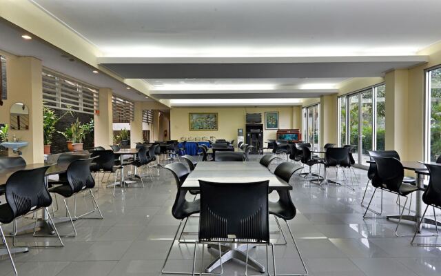 ZEN Rooms Cipayung KM 71