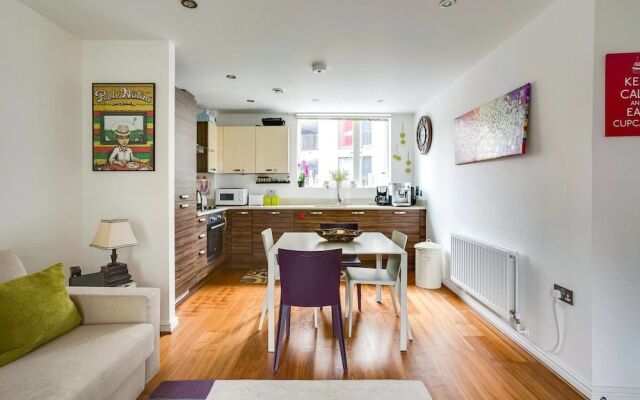 Gorgeous new 1bed Flat w/ Balcony