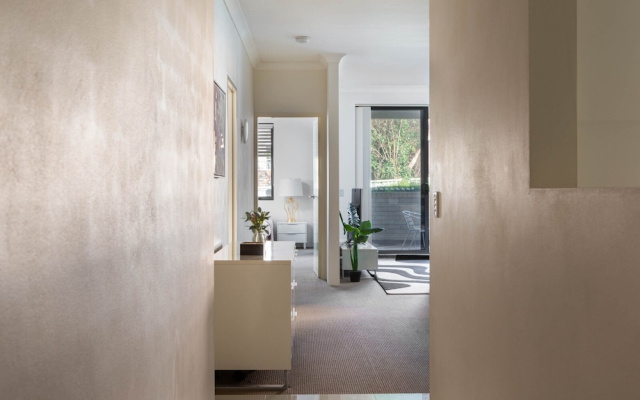 Spacious Two-bedroom Apartment Near Hospital – Guest Rooms – Sydney
