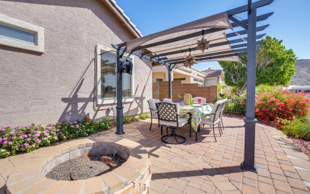 Lakefront Glendale Home w/ Pool, Boat & Fishing!