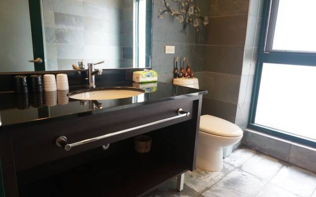 Emma Dora Hotspring B&B-JiaoXi