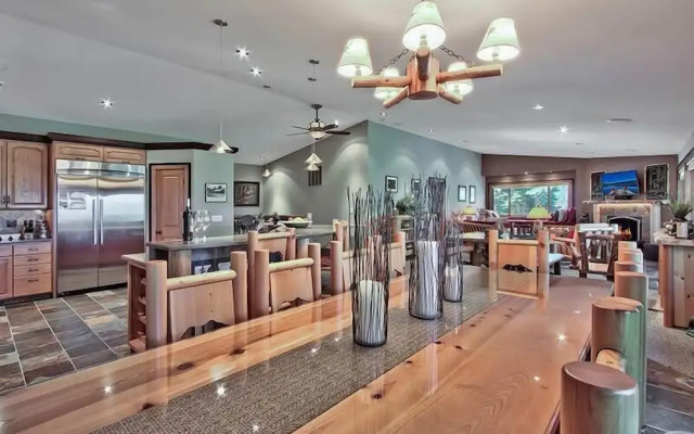 Wilderness Lodge - 5 Br Home