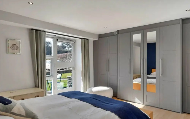 Apartment in Soar Near South West Coastal Path