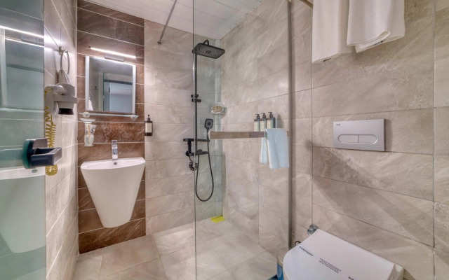 Illusion Beach Club Hotel +16 Only Adult