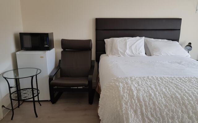 waintel studio-wainwright motel