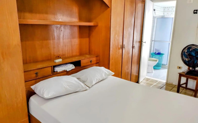 Apartamento amplo a 700 metros da praia