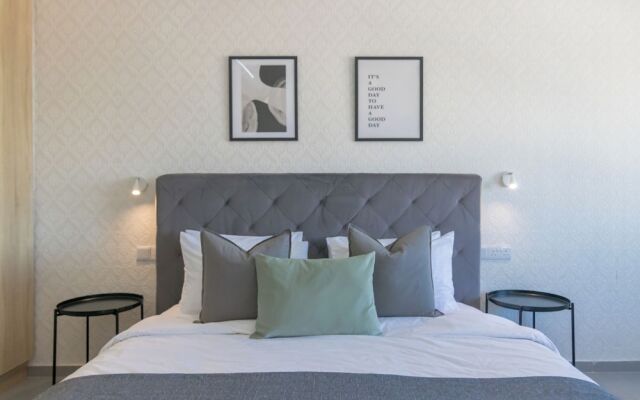 Phaedrus Living Plateia Suite Verde