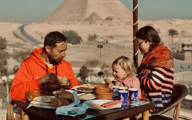 Sahara Pyramids Inn