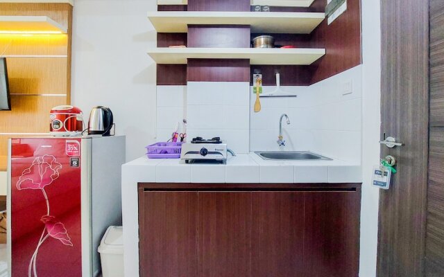 Homey And Elegant Studio Amazana Serpong Apartment