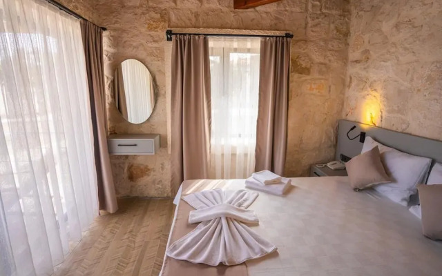 Terra Rossa Stone Houses Otel Kaş