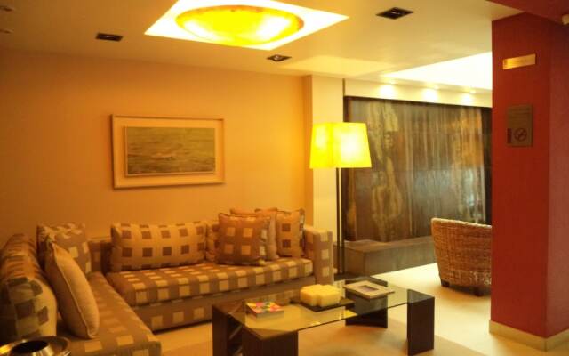 Hotel Mil 810