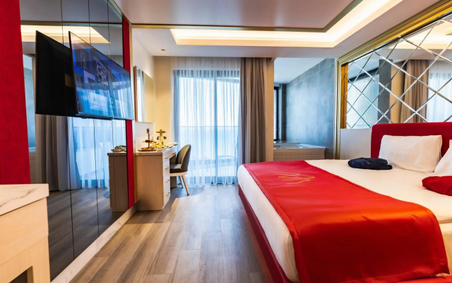 Granada Luxury Red