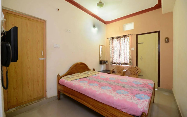 Goroomgo Surya Inn Konark