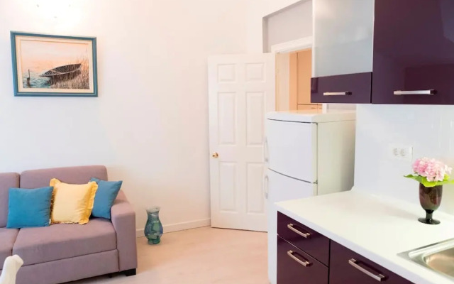 Cozy Villa in Ploce With Shared Pool