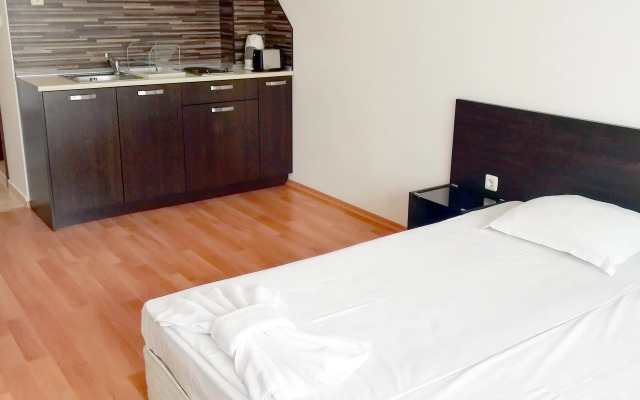 Apart-hotel Happy