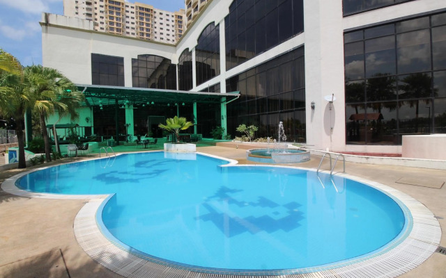 Grand Riverview Hotel
