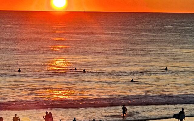 Scarborough Beach Front Resort - Shell Seven