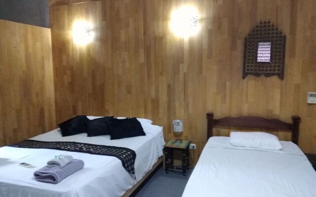 Tuanis B&B Tamarindo